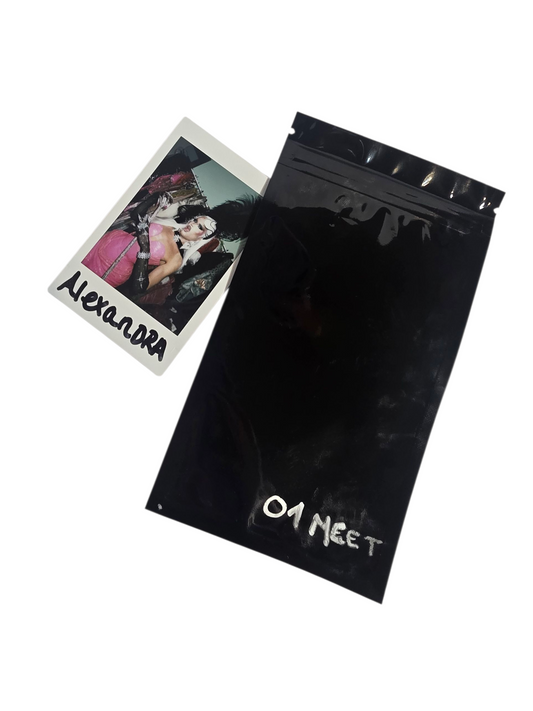 POLAROID MEET 01